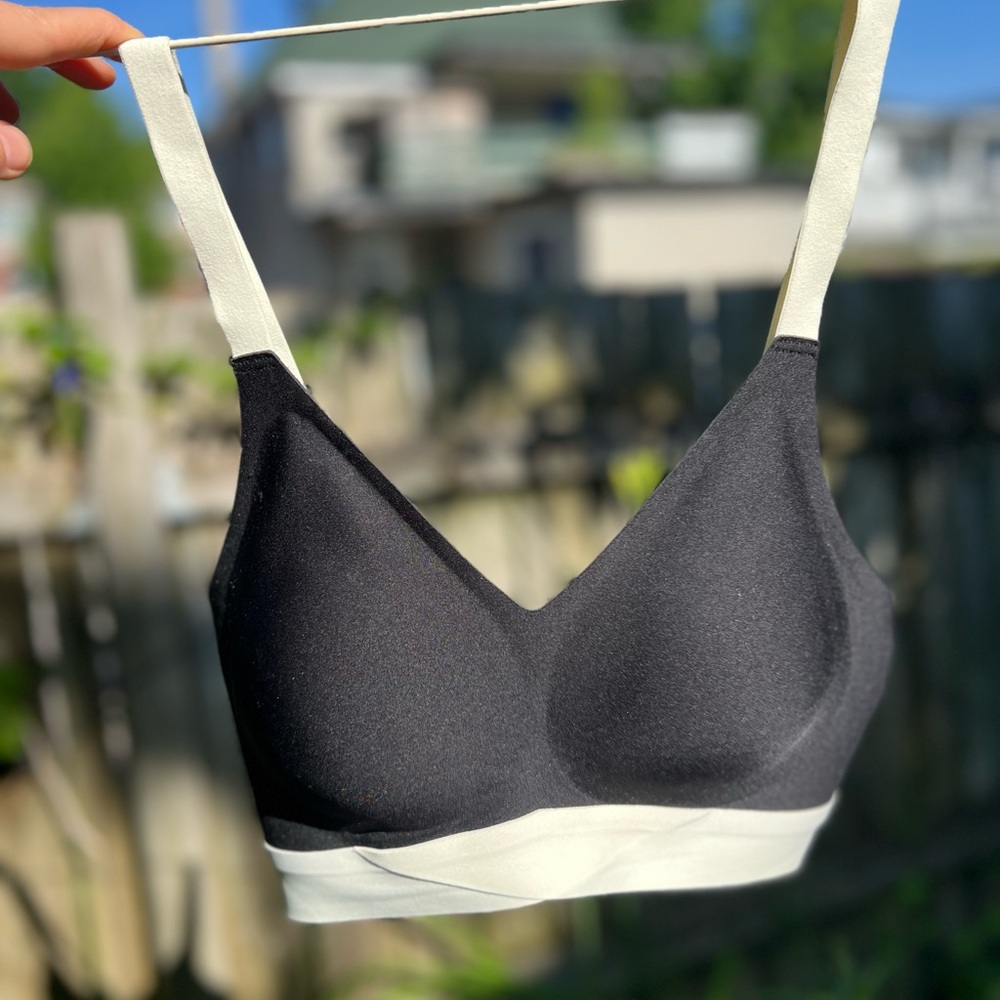 Elegant Black and Cream Bra 32 C/D